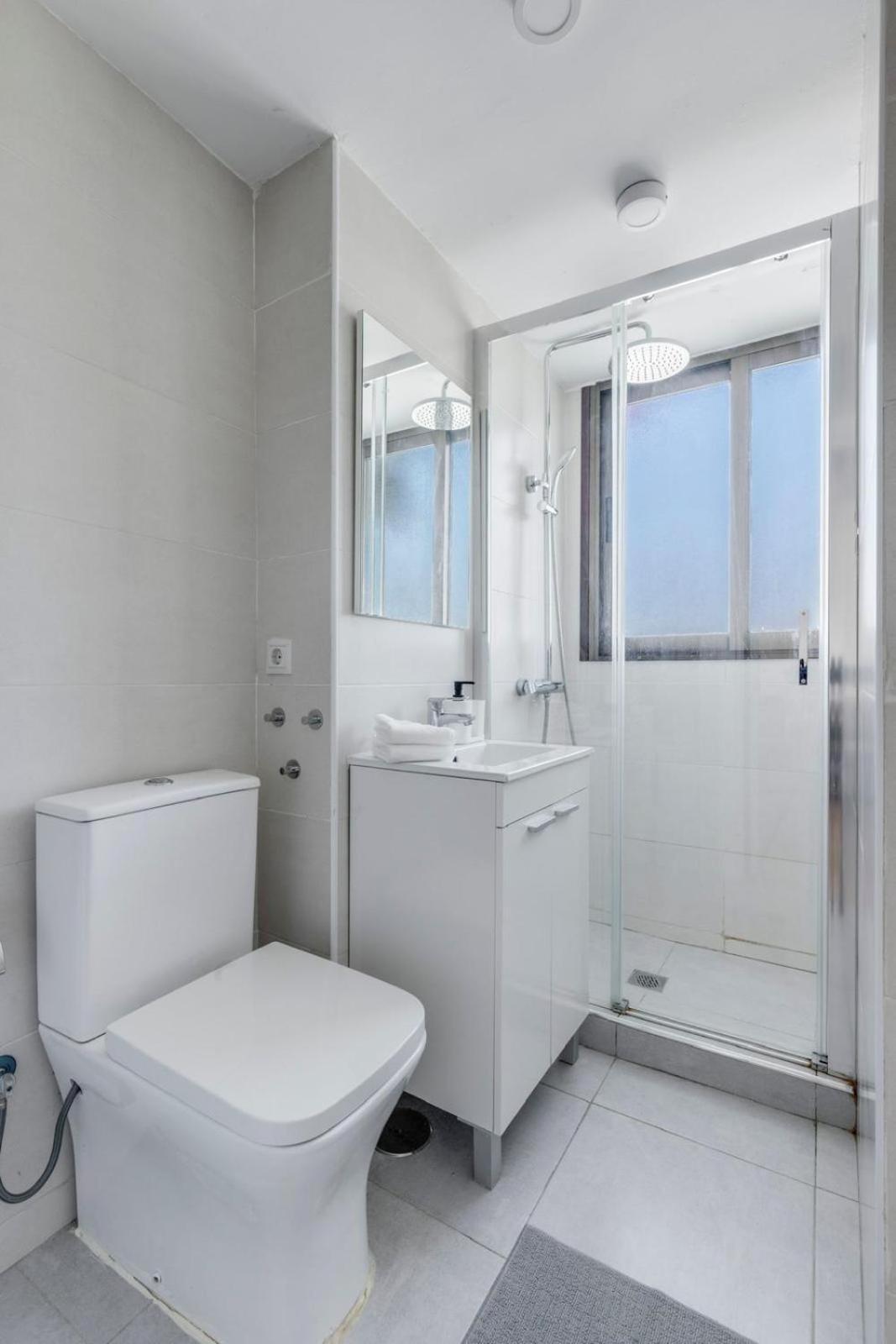 Nogalera Rainbow 2-Bedroom Apartment, Pool And Parking By Namaste Elite Τορρεμολίνος Εξωτερικό φωτογραφία