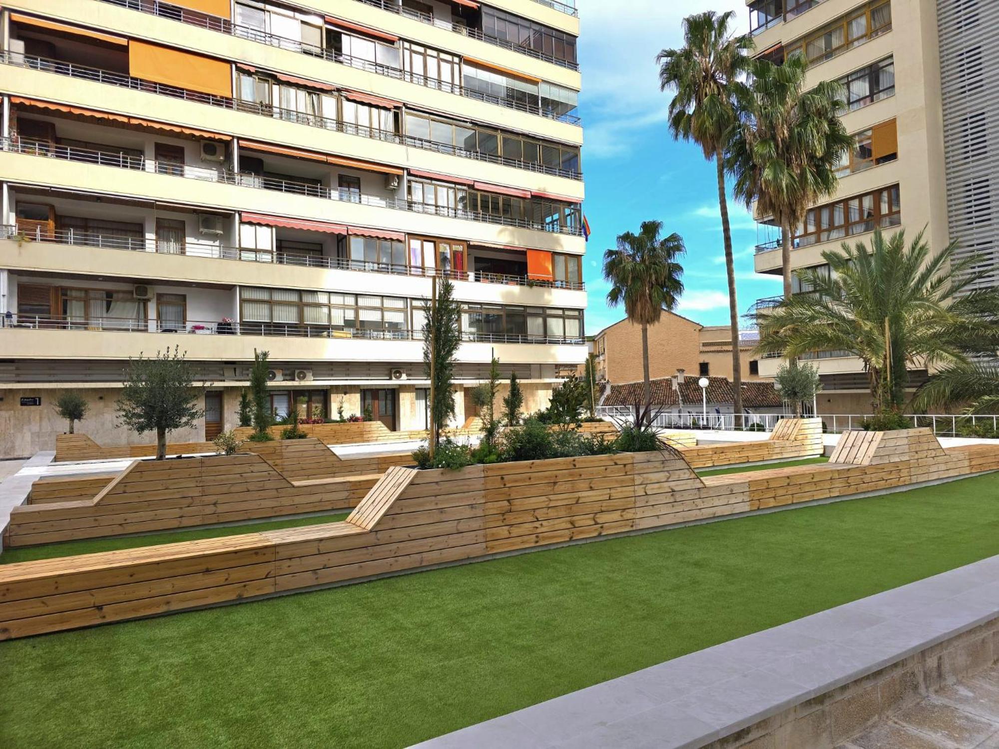 Nogalera Rainbow 2-Bedroom Apartment, Pool And Parking By Namaste Elite Τορρεμολίνος Εξωτερικό φωτογραφία