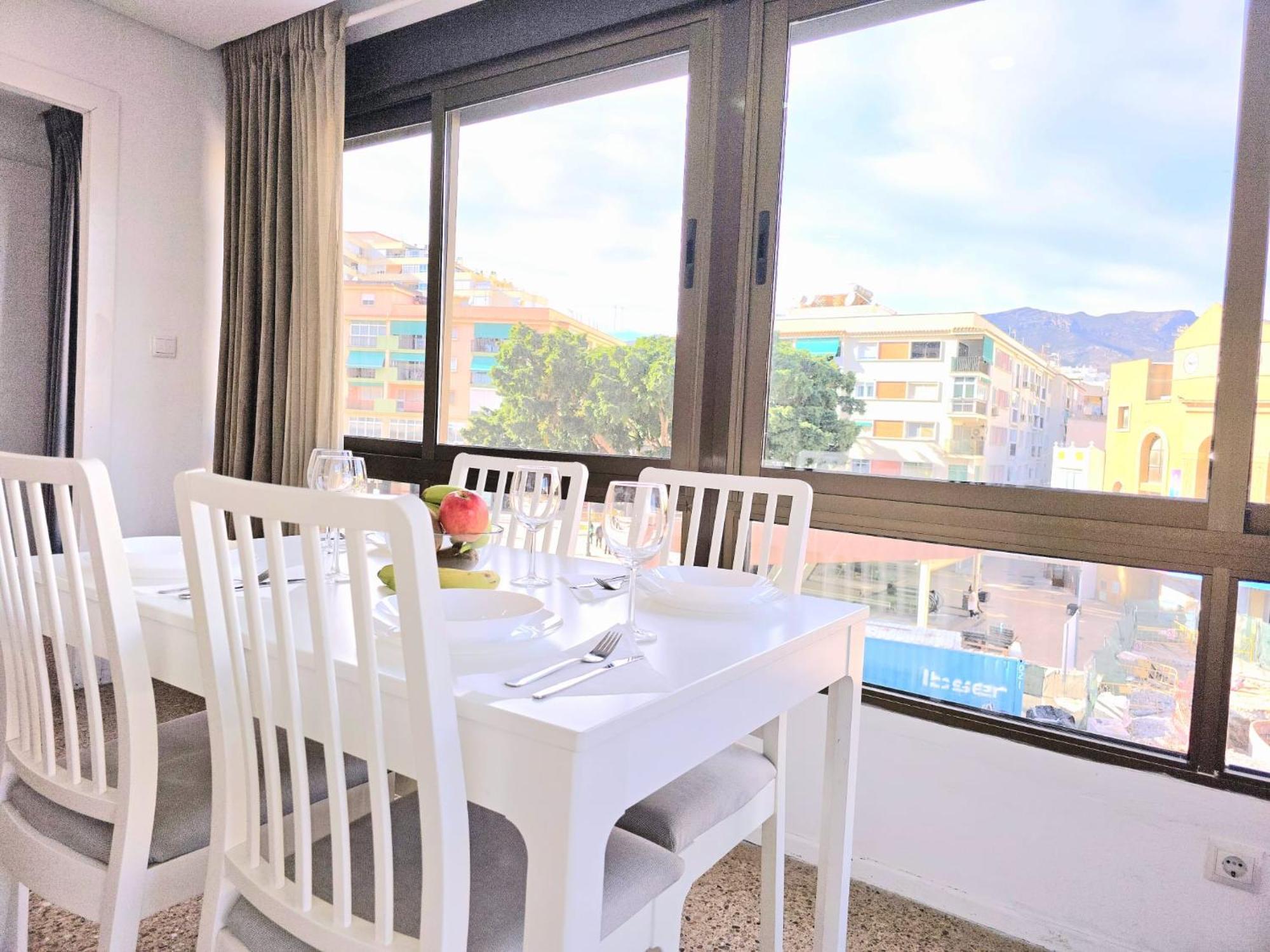 Nogalera Rainbow 2-Bedroom Apartment, Pool And Parking By Namaste Elite Τορρεμολίνος Εξωτερικό φωτογραφία